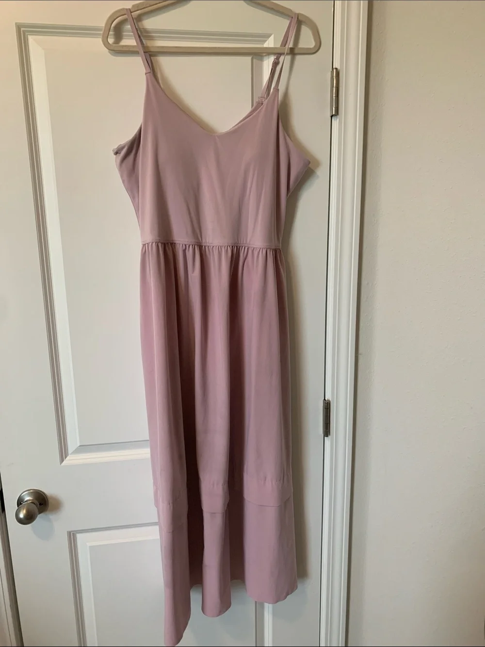 Athleta Elation Hybrid V-Neck dress with bra and pockets in Begonia Pink Size L - Picture 5 of 11